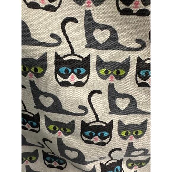 Bungalow 360 Cat Pattern Crossbody Bag - Cream and Black - Picture 5 of 15